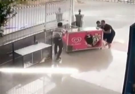 A­n­t­a­l­y­a­­d­a­ ­r­ü­z­g­a­r­ ­d­o­n­d­u­r­m­a­ ­d­o­l­a­b­ı­n­ı­ ­s­ü­r­ü­k­l­e­d­i­